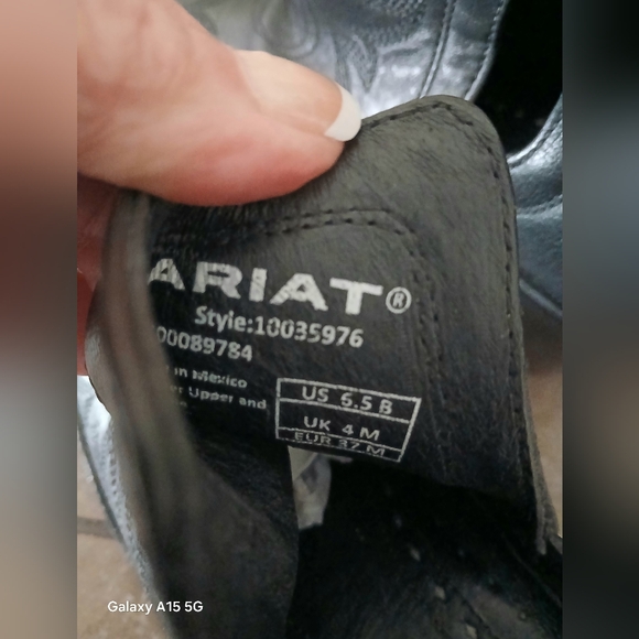 Ariat Dixon Black Leather Ankle Boots, 6.5 EUC - Picture 16 of 16